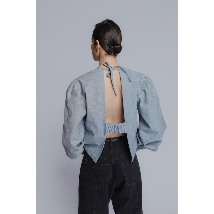 Long sleeves backless denim top in striped blue